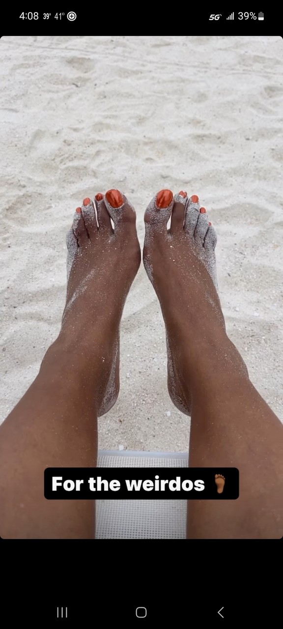 Claudia Jordan Feet